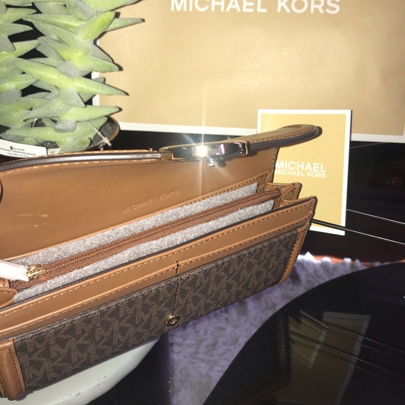 MICHAEL KORS FULTON wallet - Picture 4 of 6